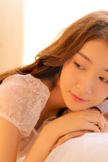 《丰满的女邻居》韩国